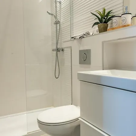 Puerto Banus Marina Apartment! شقة