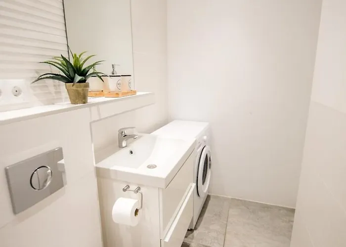 Puerto Banus Marina Apartment! Marbella